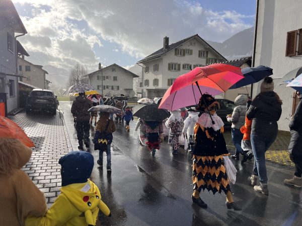 Güdelzischtig Kinderfasnacht, Bild 25